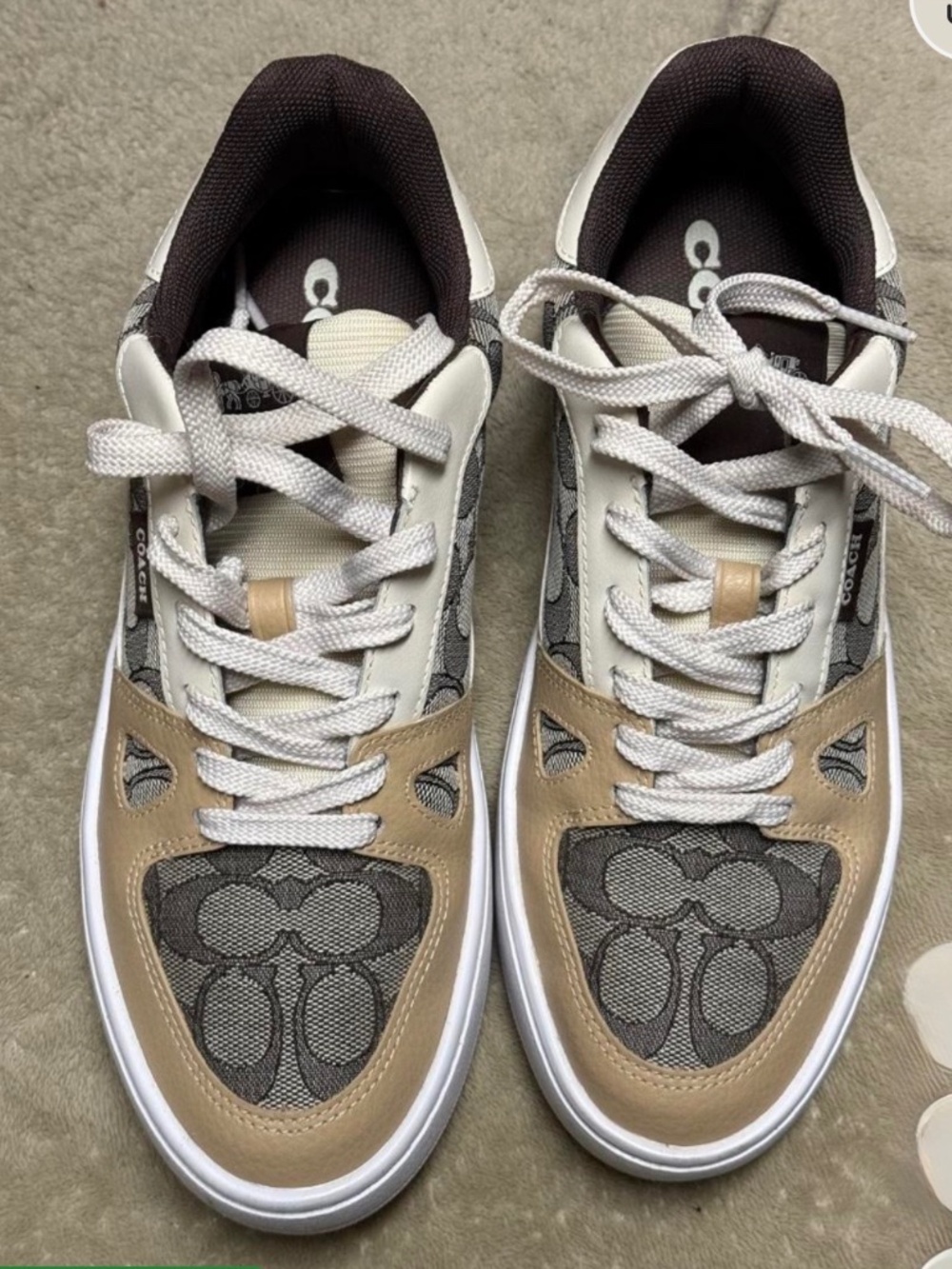Authentic COACH shoes size 8 excellent condition